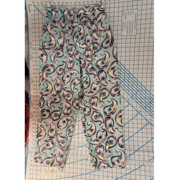 L'eau Vive Pink Paisley Pleated Front Vintage Petal Pusher Pants - Picture 4 of 15